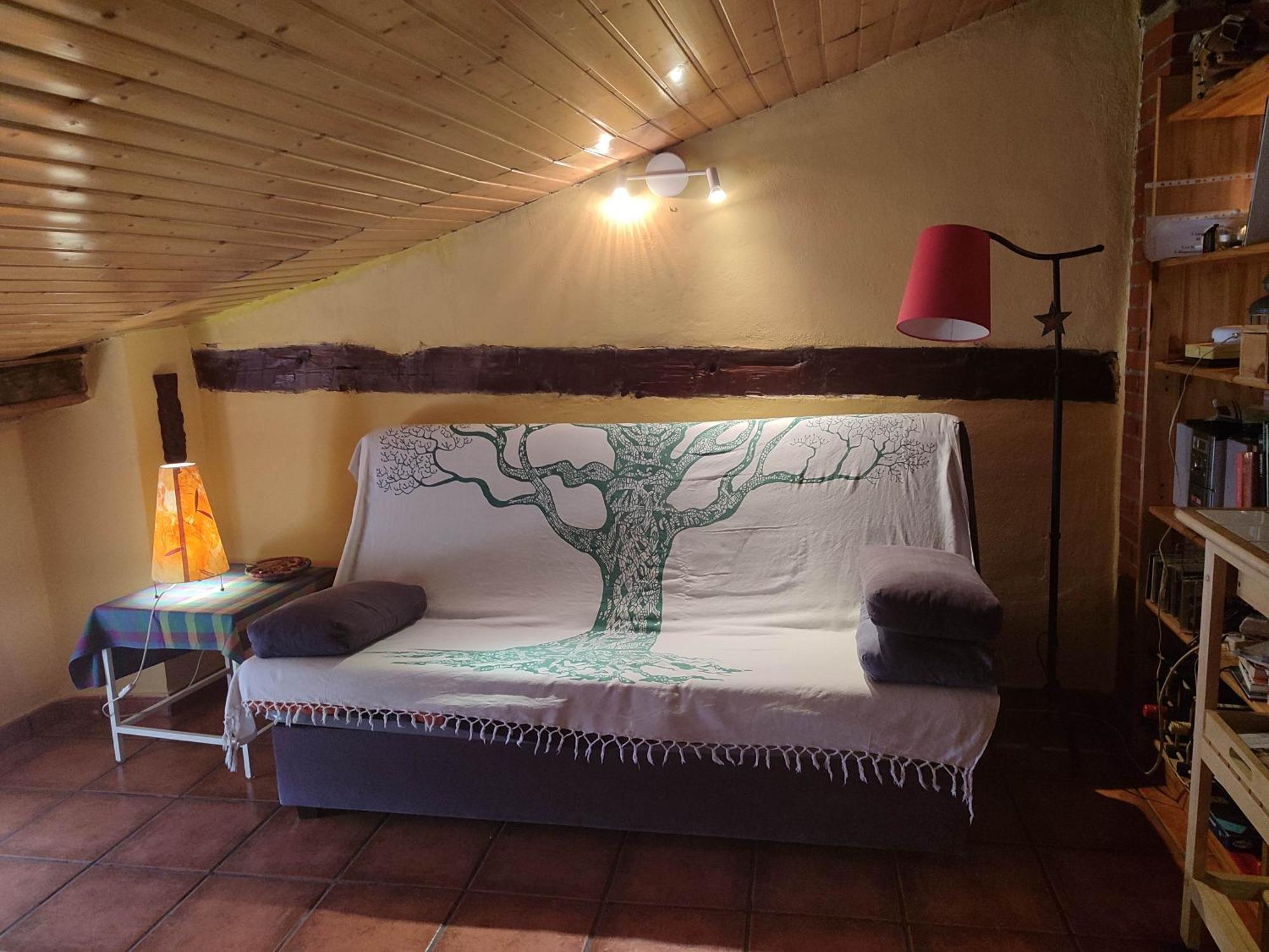 Casa Valentina Y La Buhardilla